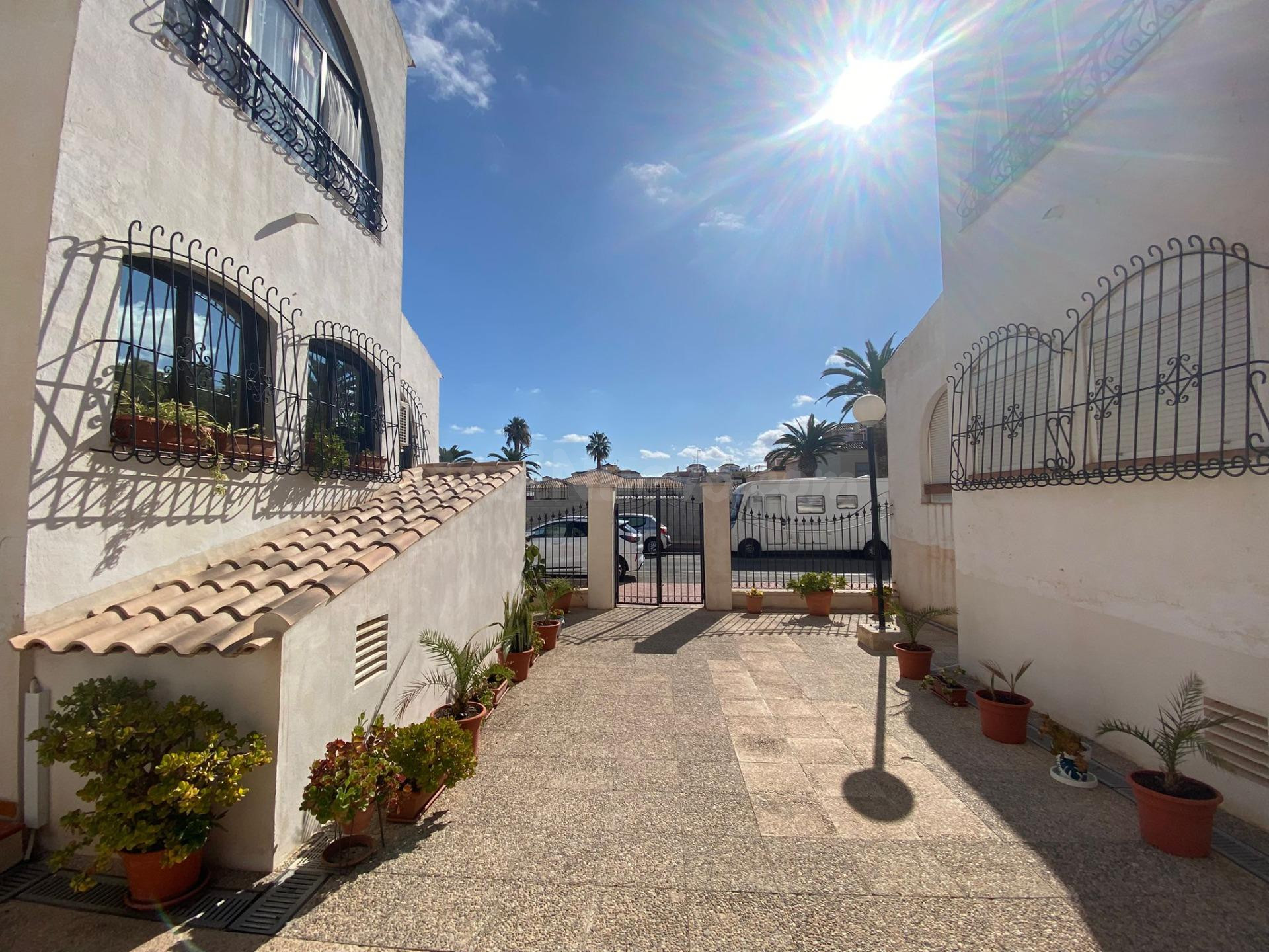 Apartamento Reformado en Planta Baja a 250 m de la Playa – Barrio San Roque