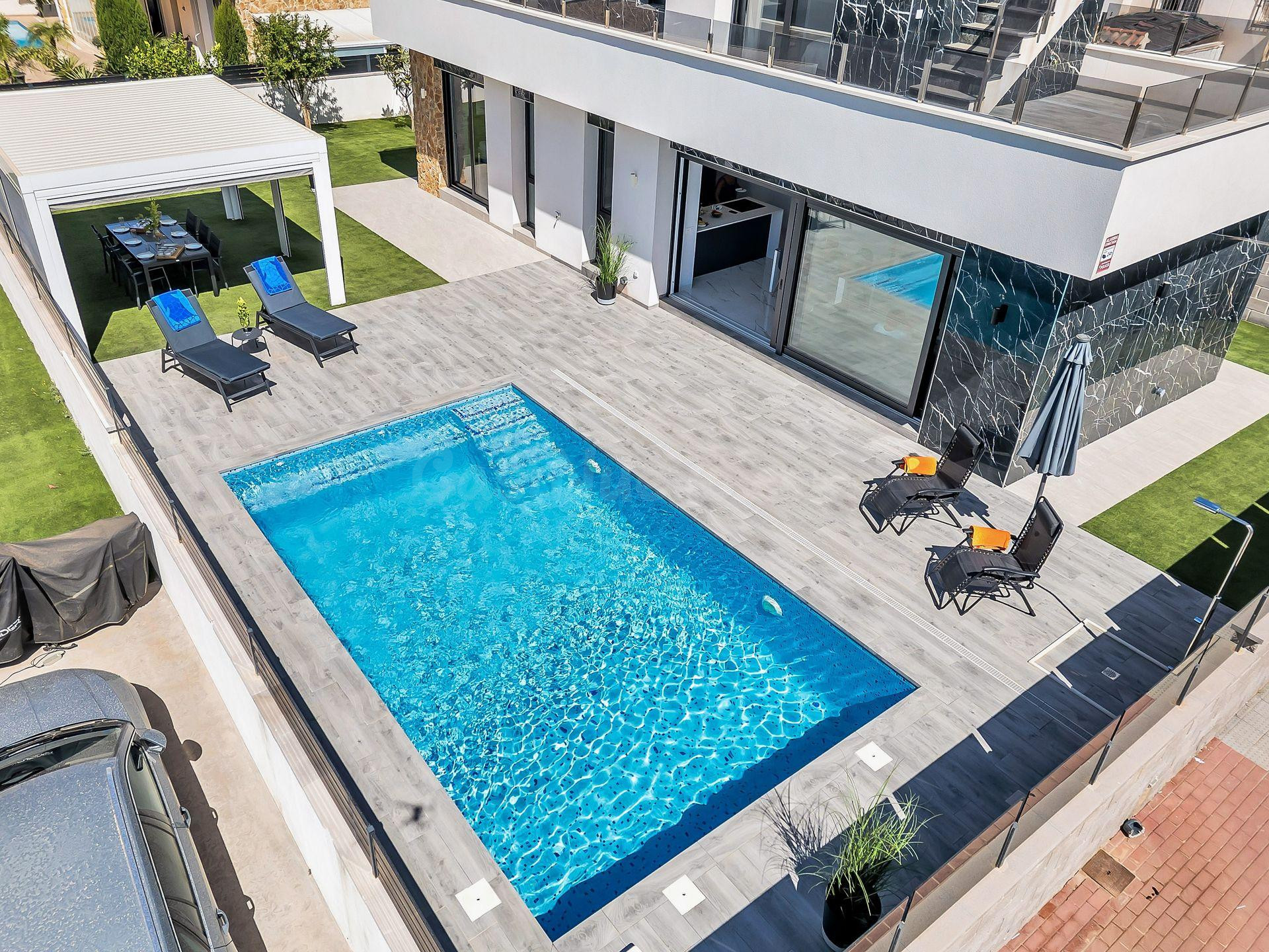 Villa de 3 dormitorios en Torrevieja