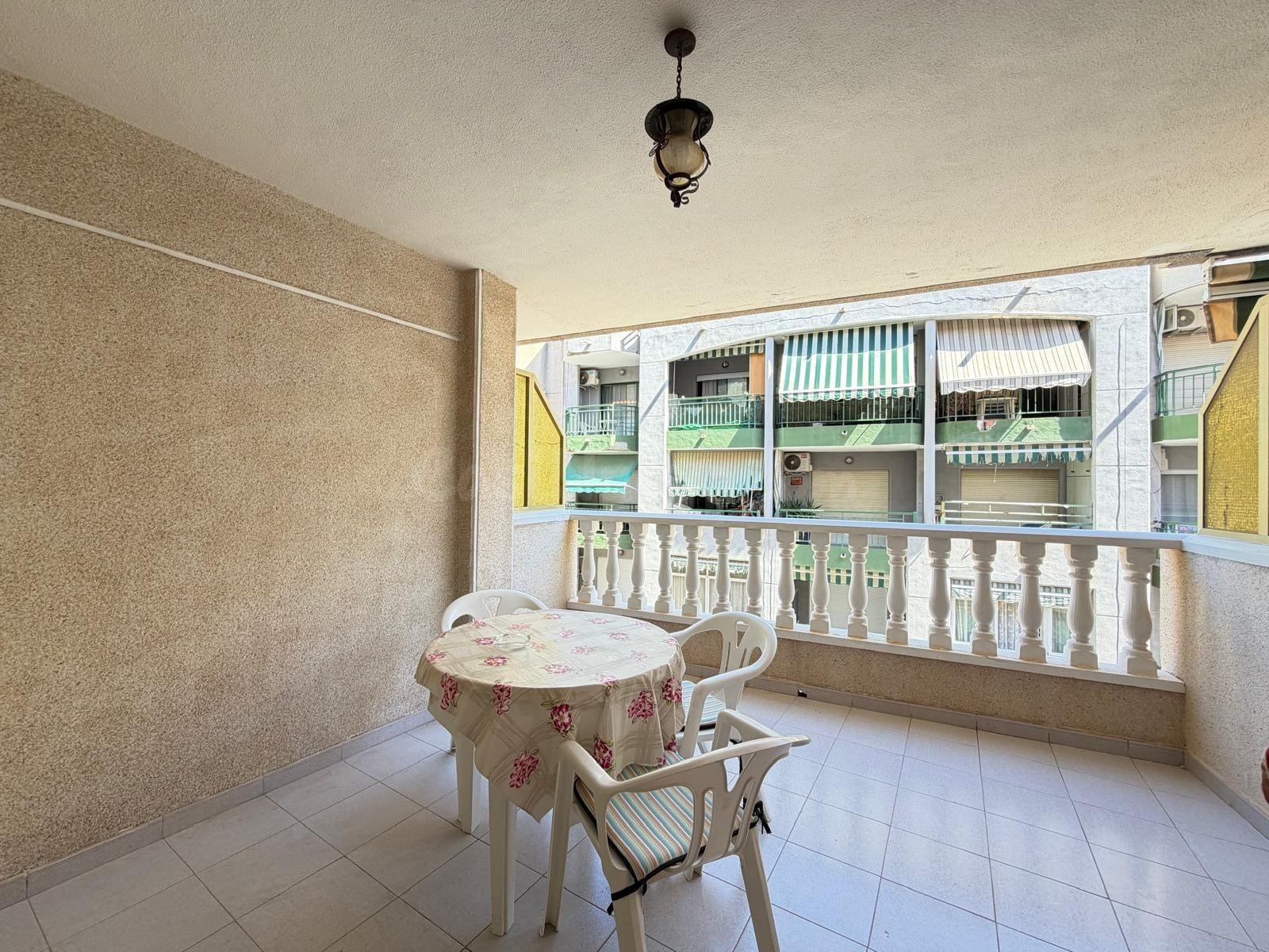 APARTAMENTO CON AMPLIA TERRAZA DE 18 M2. CON 1 DORM. Y SUPERFICIE DE 50 M2. PLAYA DEL CURA Y LOS LOCOS A 500 METROS.
