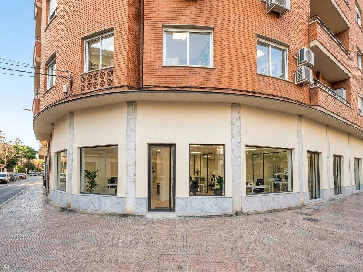 Local comercial en bruto de mas de 300 m2 en zona estratégic - foto 4