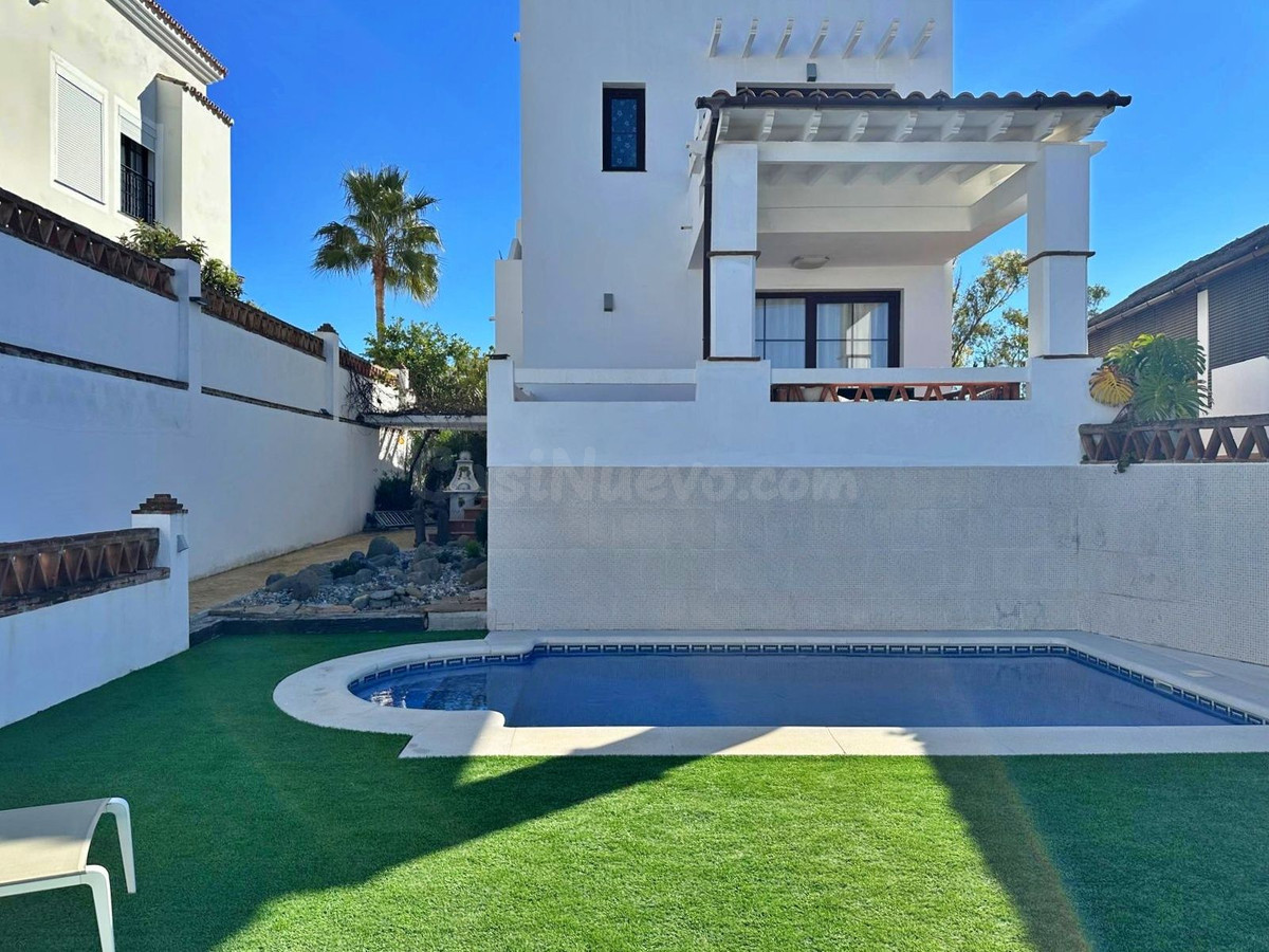 Villa 5 habitaciones 360m² en alquiler - Costa Del Sol