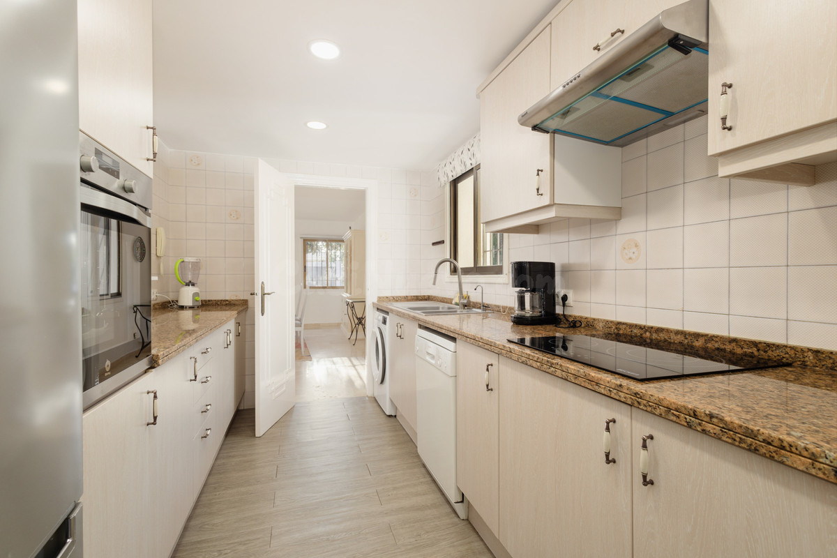 Villa 4 habitaciones 245m² en alquiler - Gamarra - foto 5
