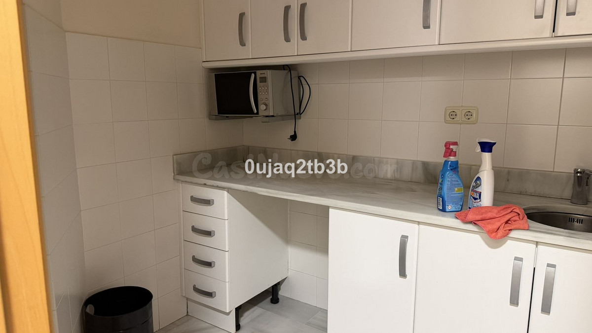 Oficina 10 habitaciones 366m² en alquiler - Marbella - foto 4