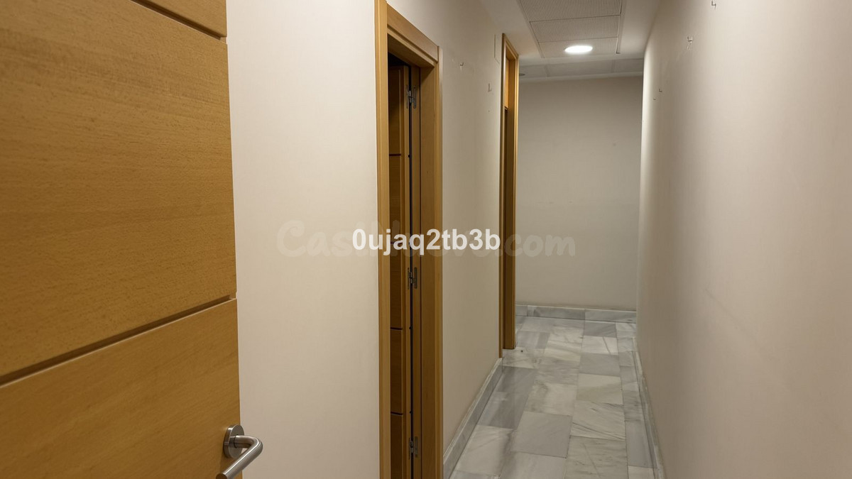 Oficina 10 habitaciones 366m² en alquiler - Marbella - foto 5