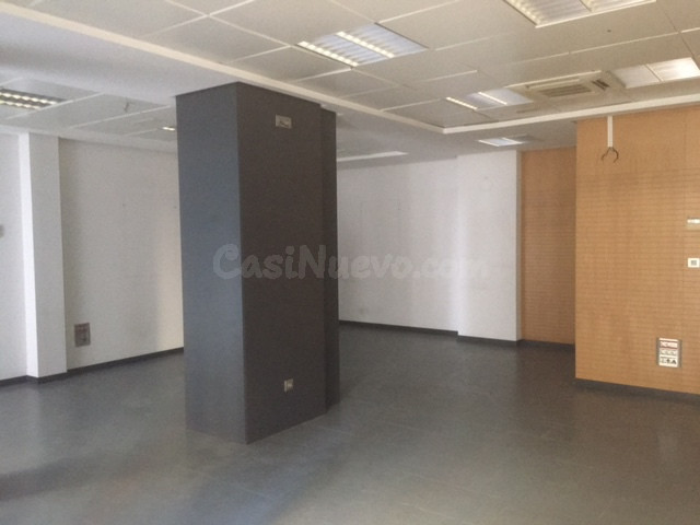 Oficina 3 habitaciones 220m² en alquiler - Costa Del Sol - foto 2