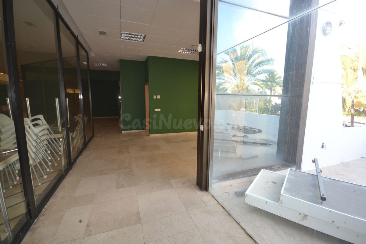 Oficina 2 habitaciones 227m² en alquiler - Marbella - foto 3