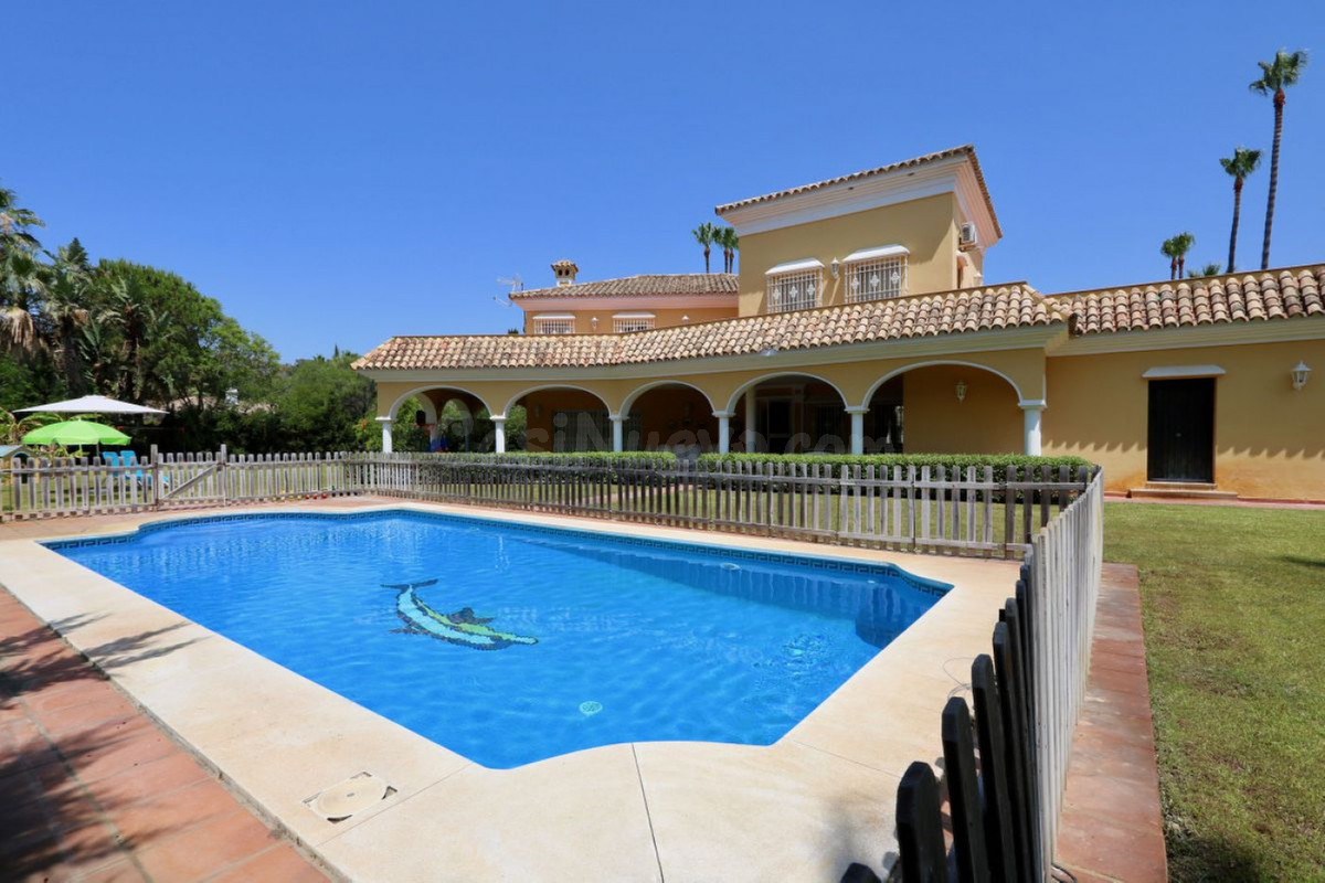 Villa 6 habitaciones 527m² en alquiler - Sotogrande Costa