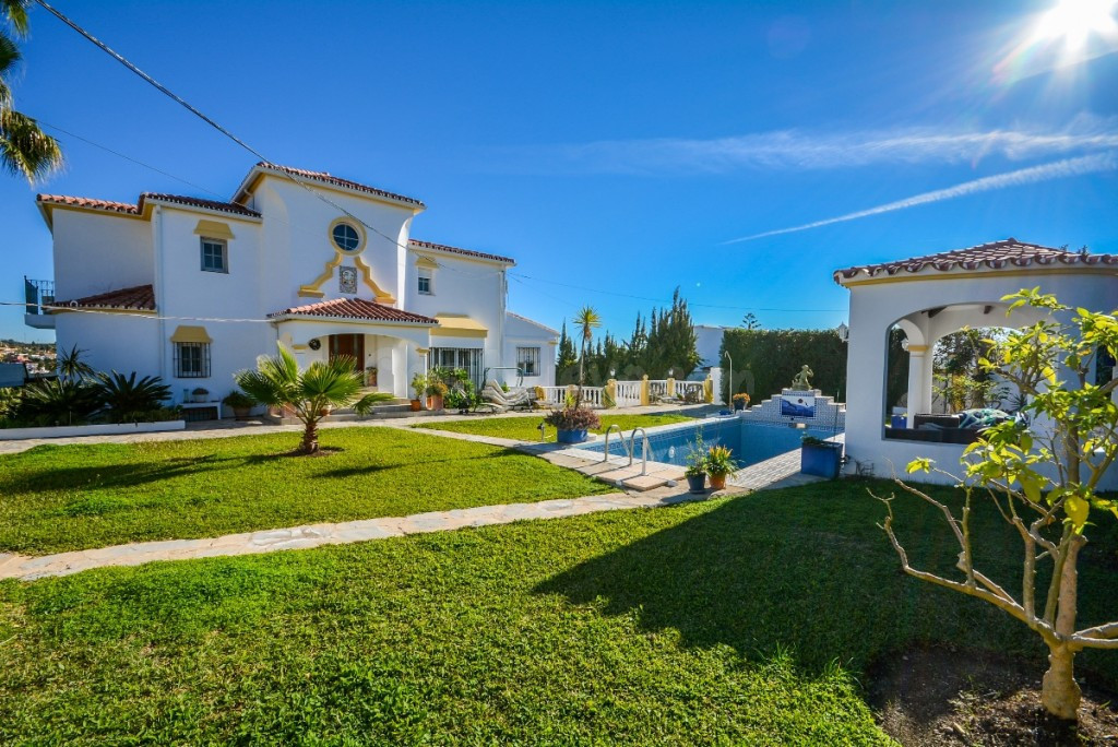 Chalet 8 habitaciones 503m² en venta - Costa Del Sol