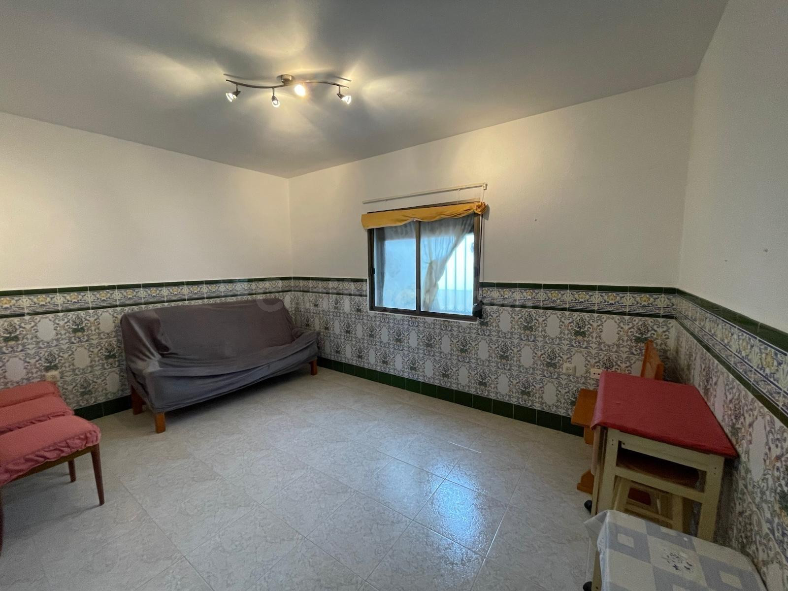 APARTAMENTO DE DOS habitaciones EN TORREQUEMADA.