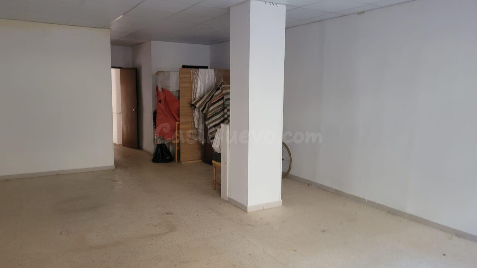 Gran Local diáfano en la zona de Colón