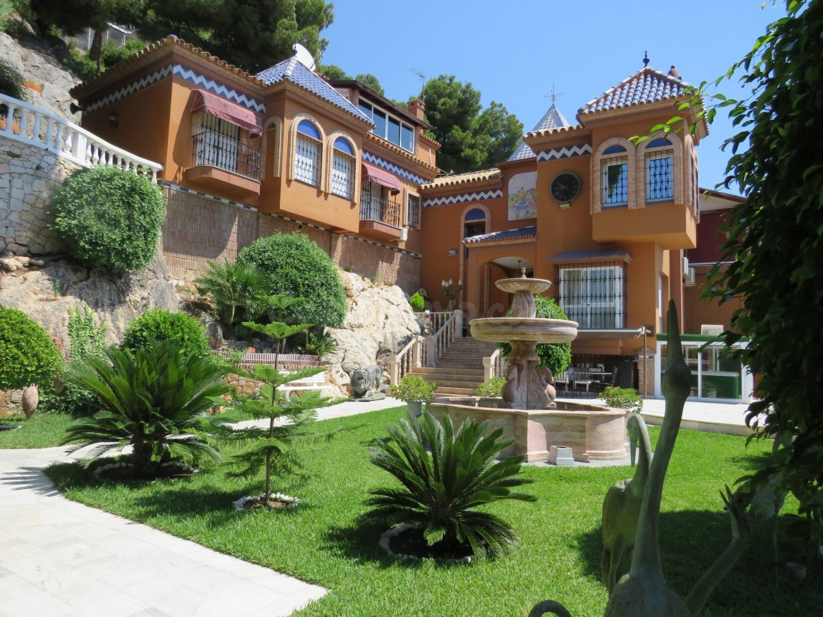 Chalet 5 habitaciones 968m² en venta - Jarazmín