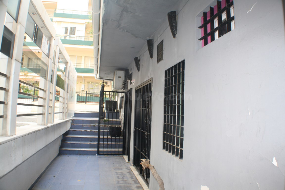 Local comercial 1 habitación 83m² en venta - Marbella