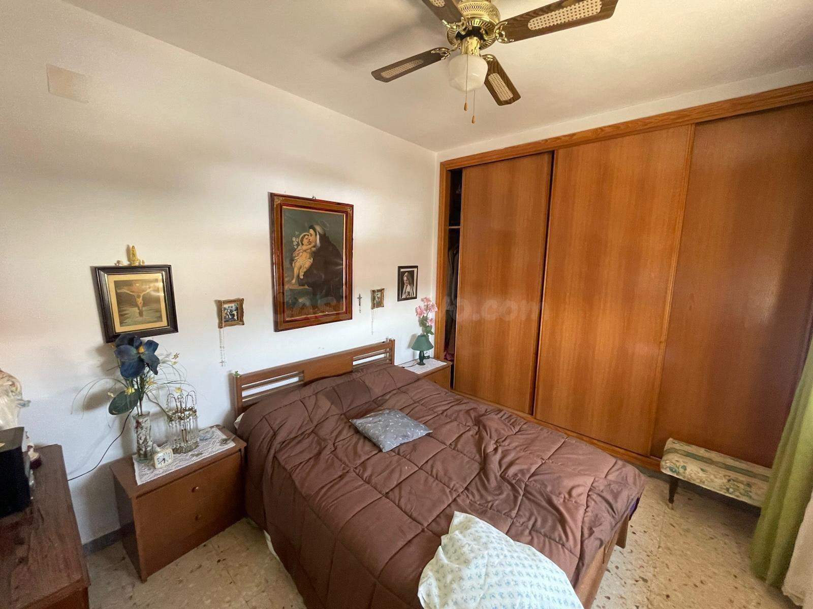 PISO DE TRES habitaciones EN VALDEFUENTES