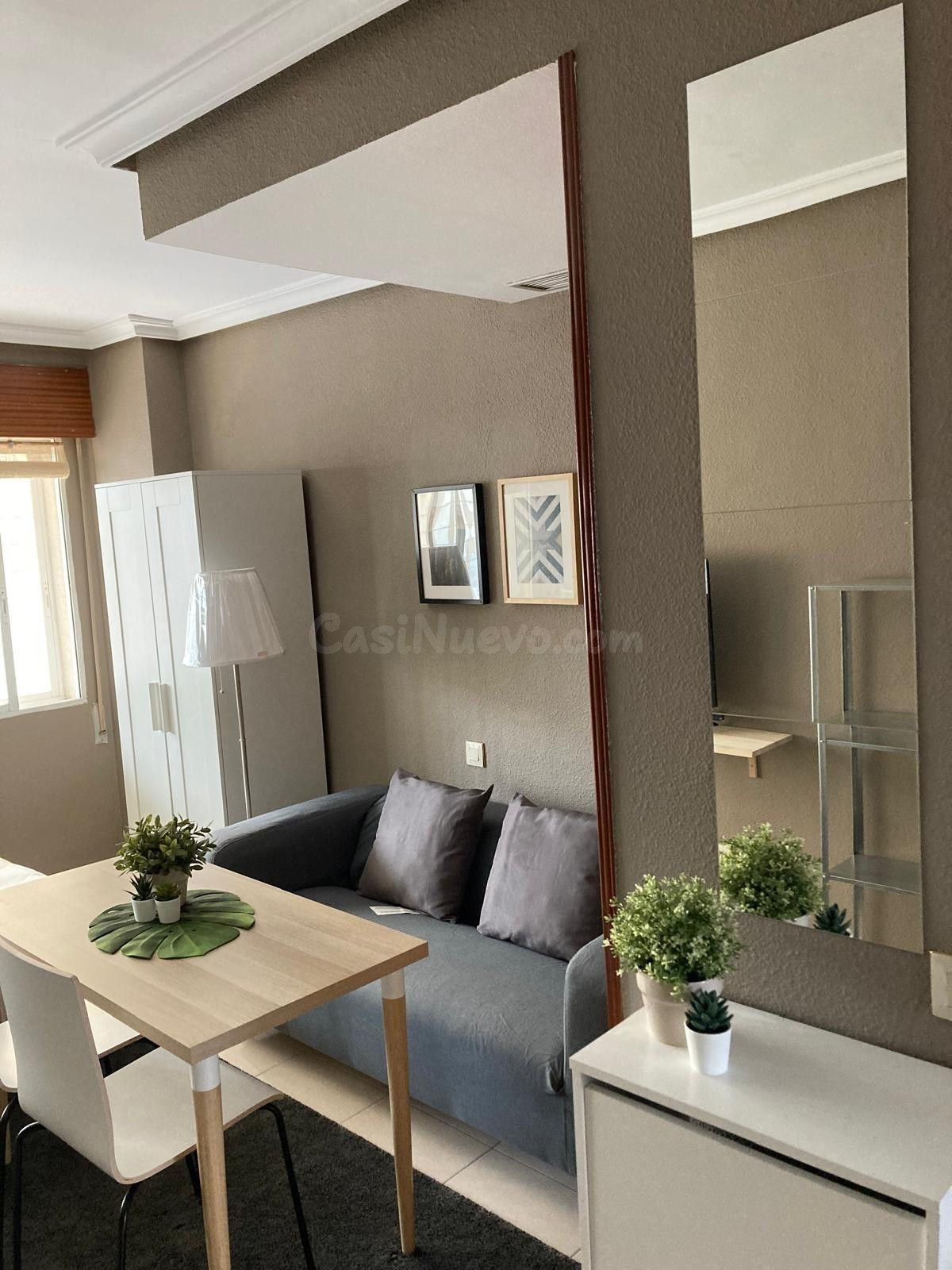Se vende apartamento amueblado en la Plaza de Italia