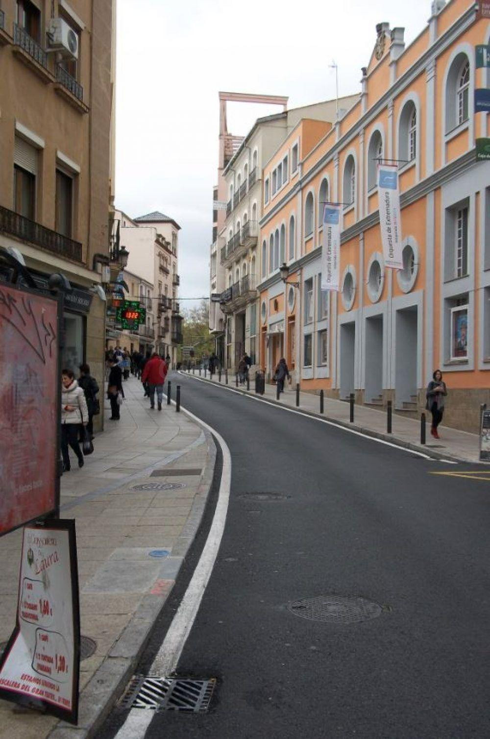 A pie de calle.