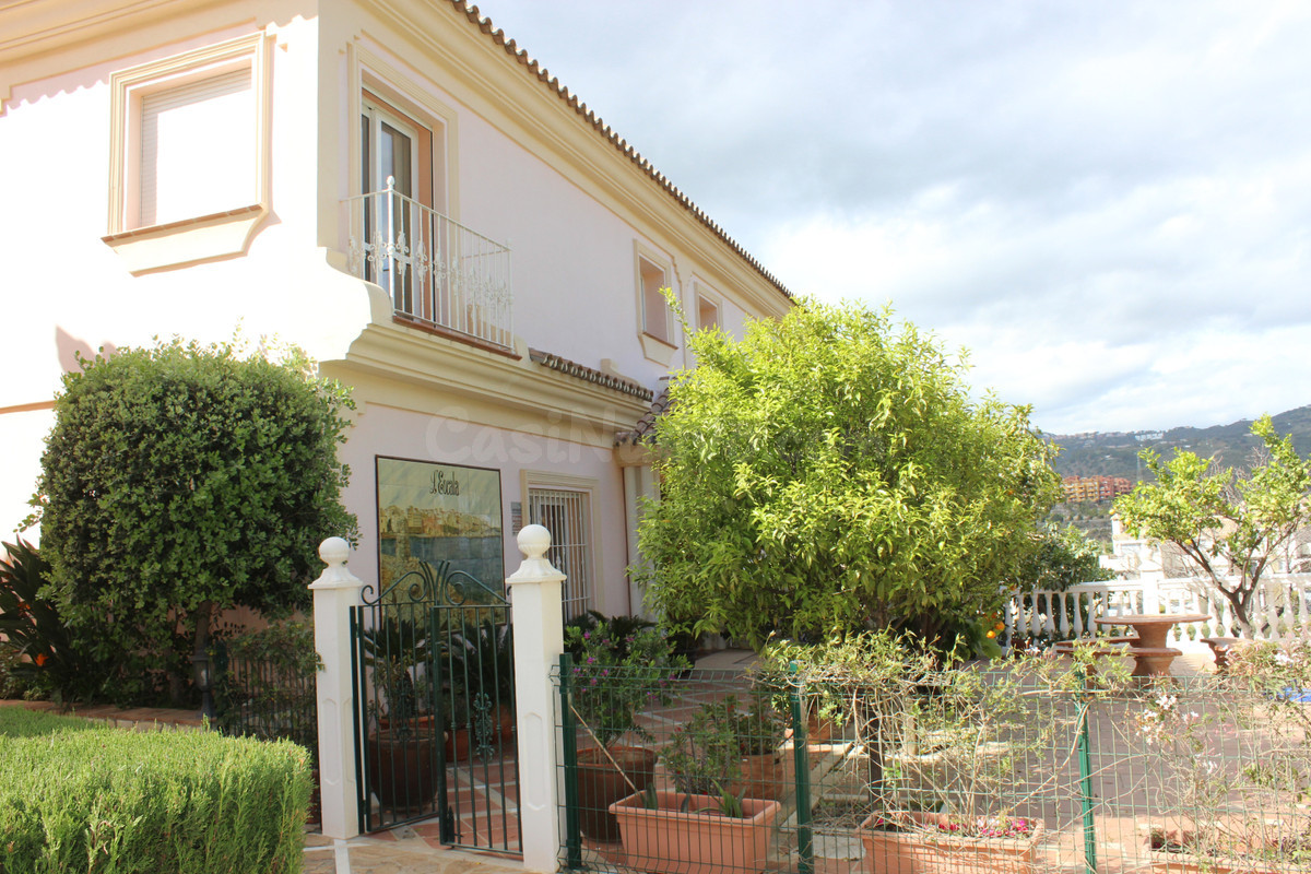 Chalet 7 habitaciones 689m² en venta - Marbella