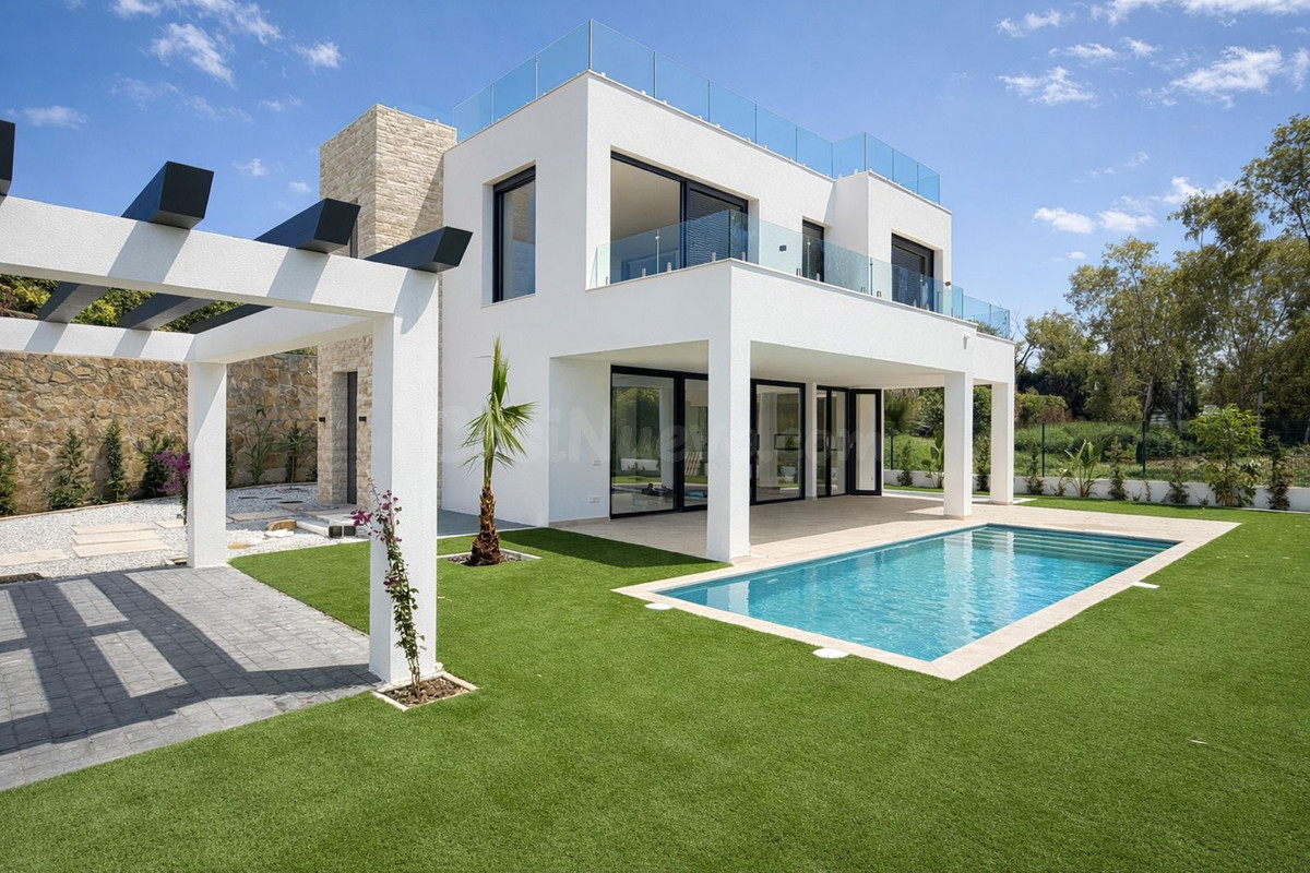 Chalet 6 habitaciones 418m² en venta - Costa Del Sol