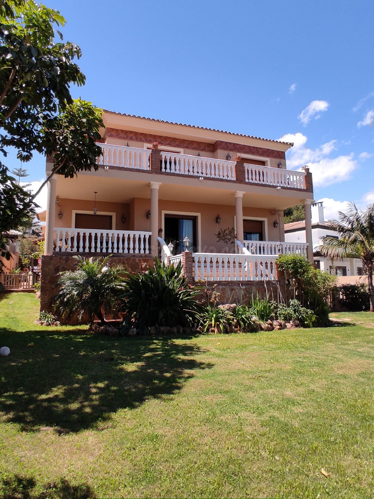 Chalet 4 habitaciones 520m² en venta - Riviera del sol