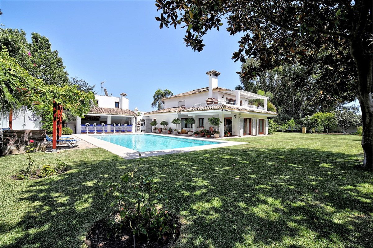 Chalet 5 habitaciones 600m² en venta - Costa Del Sol