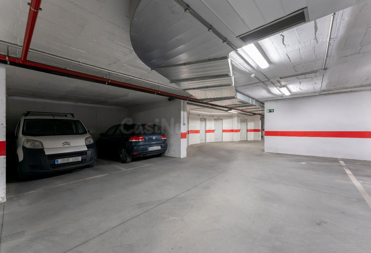 Parking 18m² en venta - South of spain