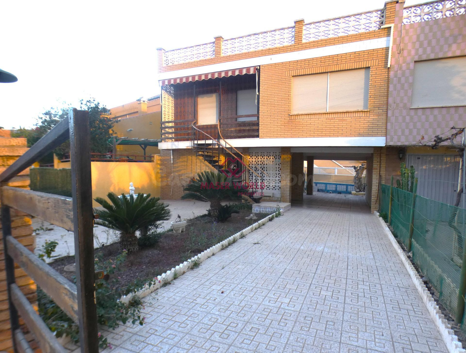 Se vende casa tipo dúplex en Isla Plana