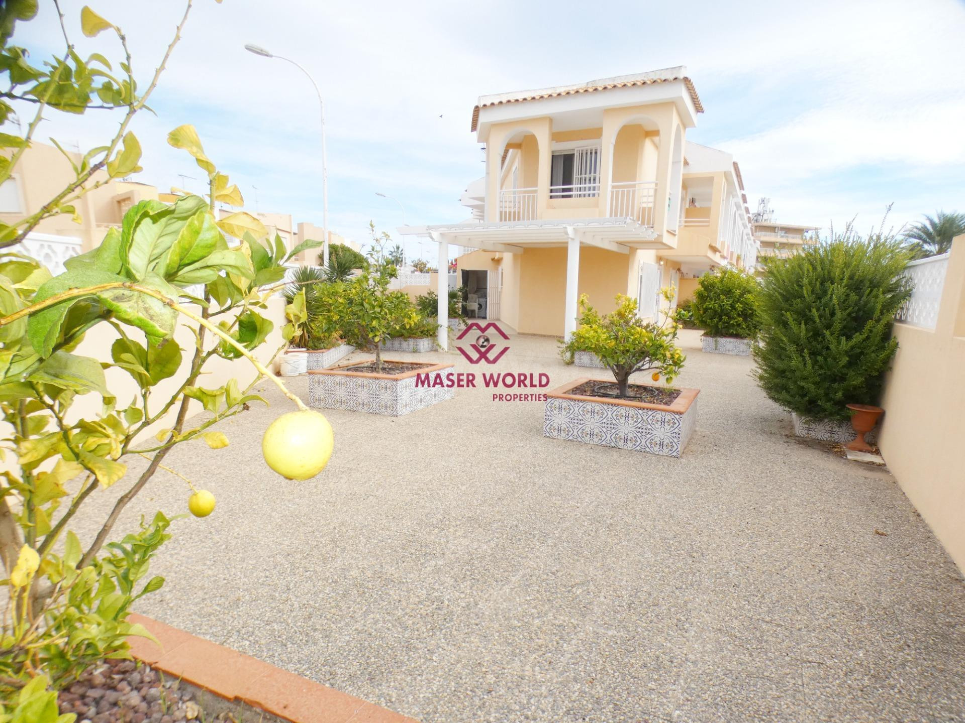 DÚPLEX EXCLUSIVO CERCA DE LA PLAYA DE BAHÍA