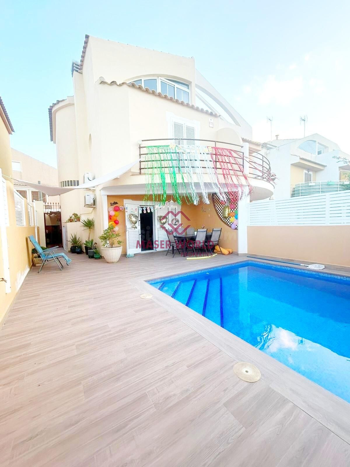 ESTUPÉNDO TRIPLEX EN PLAYA GRANDE A 500M DE LA PLAYA