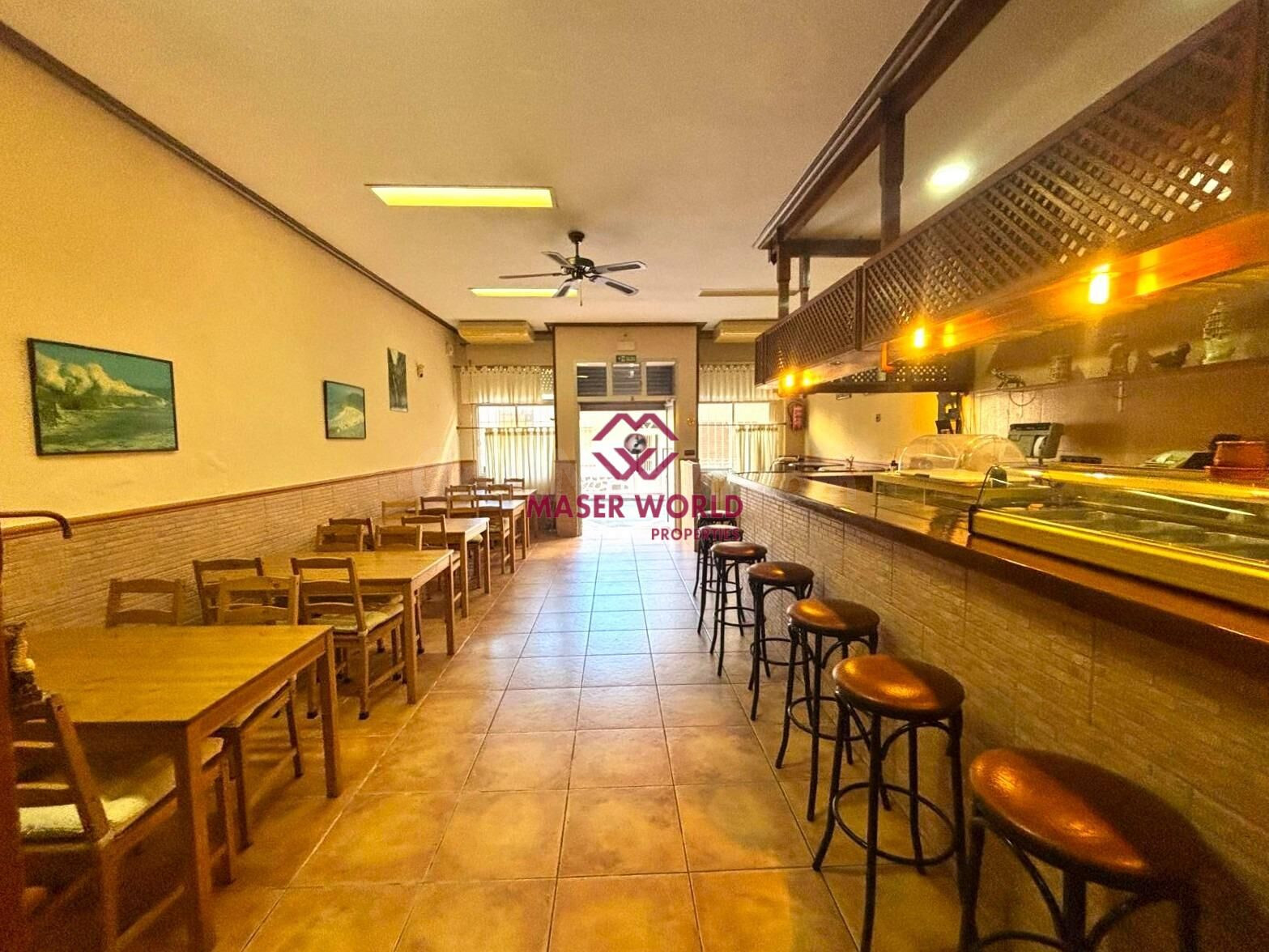 Local con gran potencial junto al paseo marítimo: bar en venta en Santiago de la Ribera