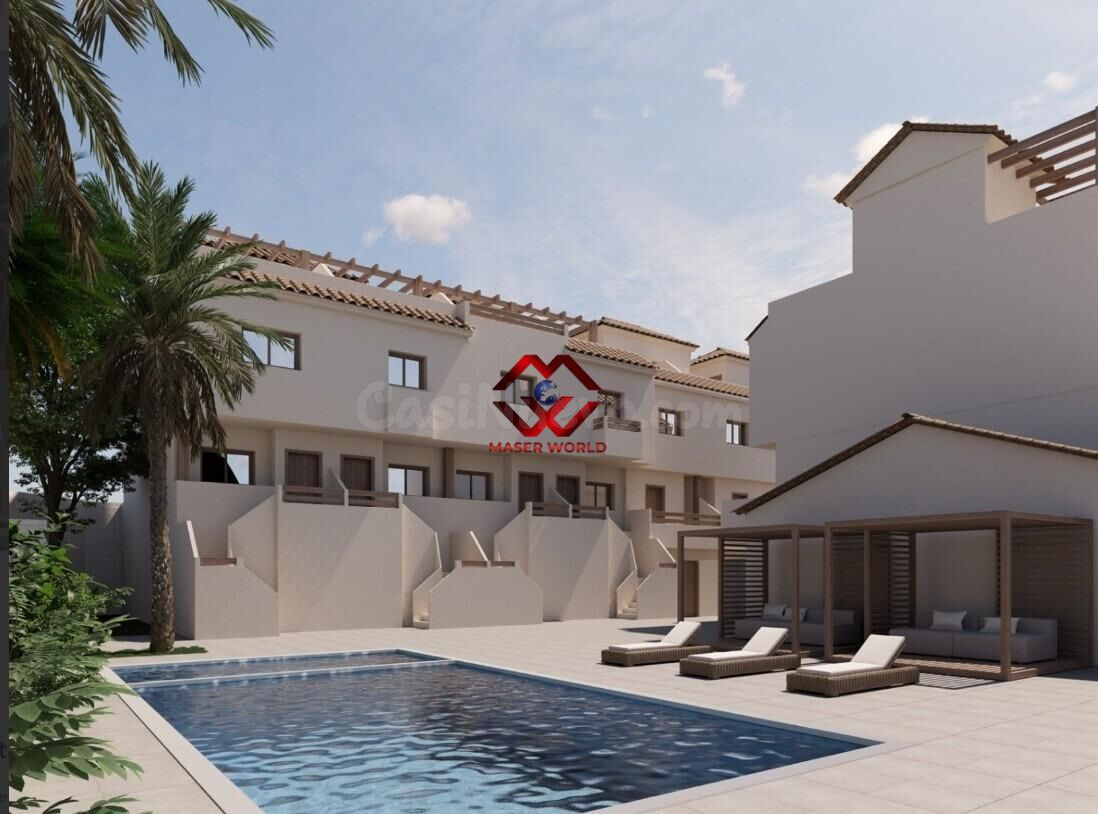 Casas adosadas de nueva construcción con vistas al mar en Portman, Murcia