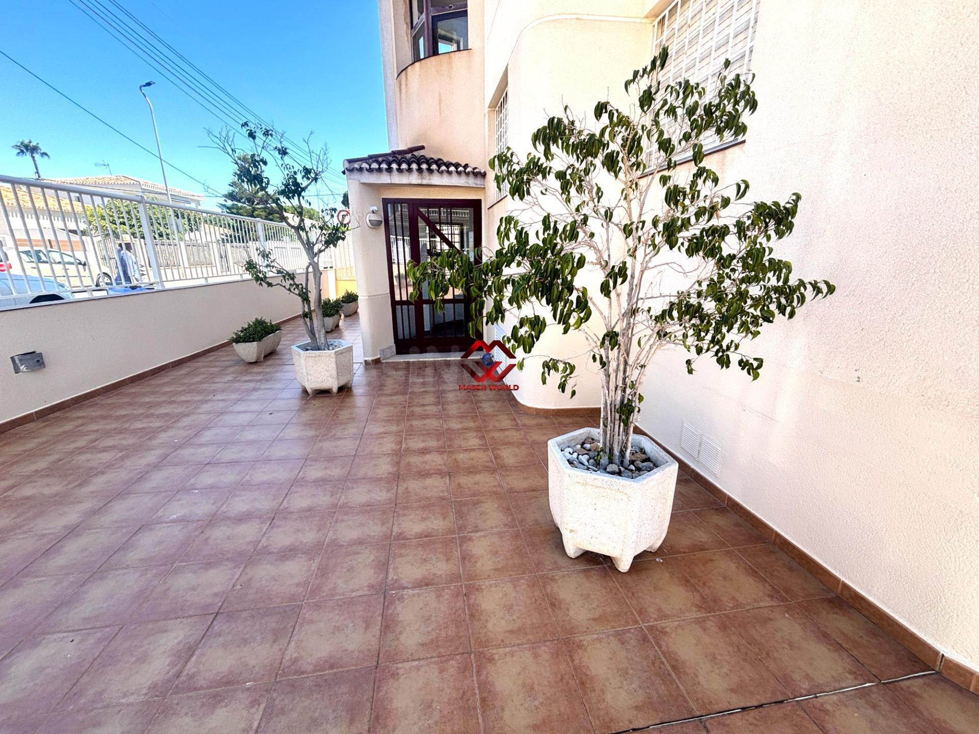 Piso con gran terraza de 146 m2 en Santiago de la Ribera