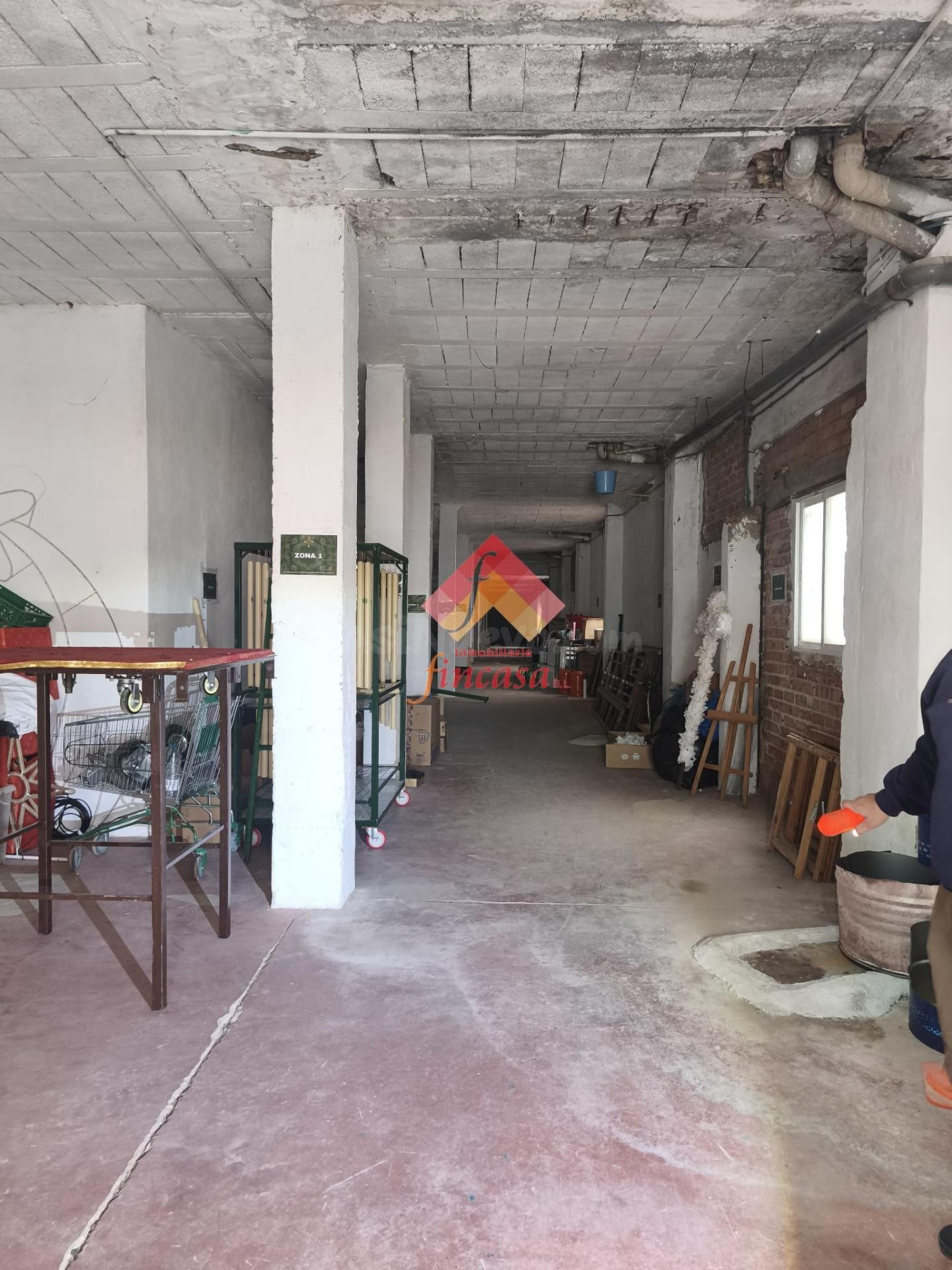 SE VENDE LOCAL EN LA ZONA DE LA HARINERA