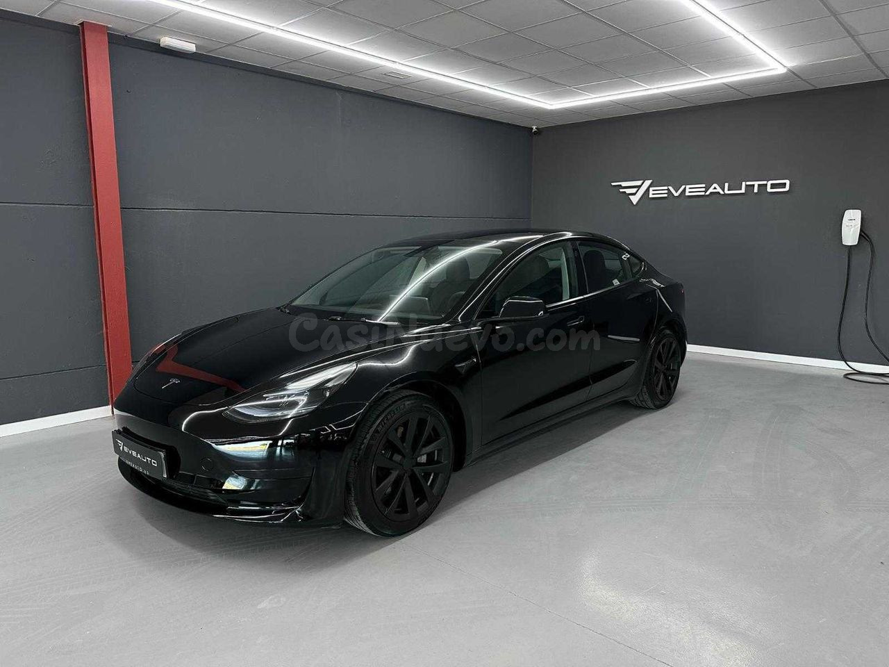 Tesla Model 3 RWD trasera acabado Premium