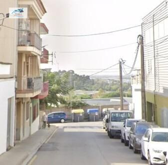 Venta de 5 Pisos + 2 Dúplex + Ático + 9 Garajes en Blanes - Girona