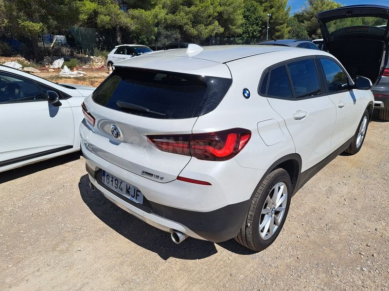 BMW X2 sDrive18d (2023) - foto 4