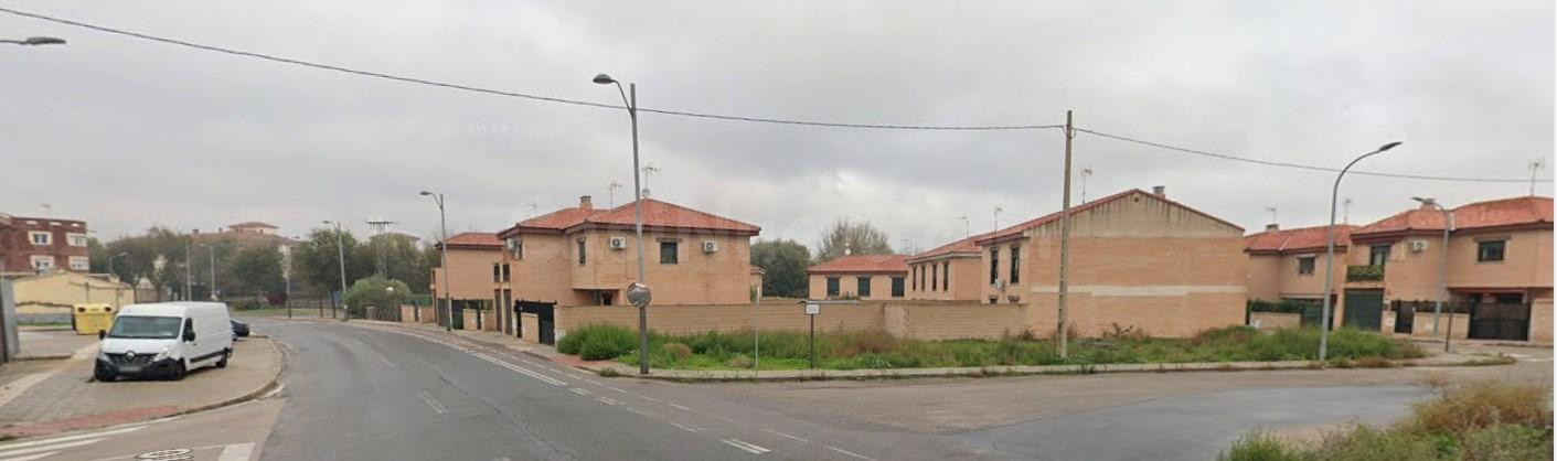 CHALET EN MORA