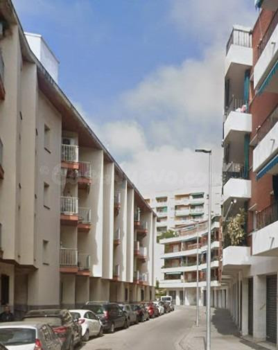 PISO EN BLANES