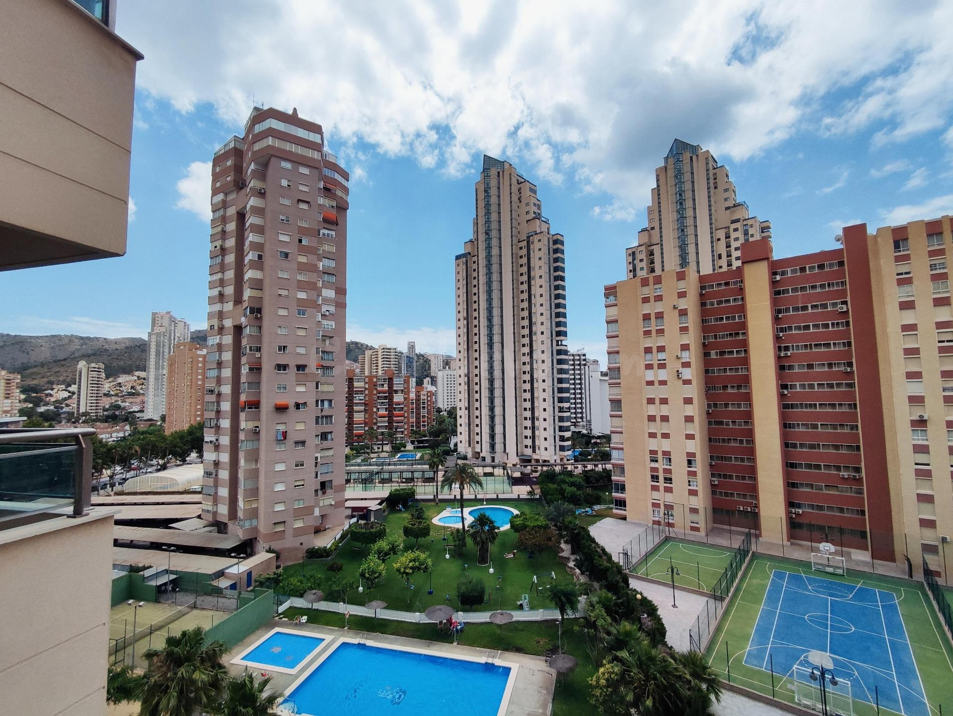 APARTAMENTO EXCLUSIVO EN RINCÓN DE LOIX CON GRAN TERRAZA Y PLAZA DE PARKING