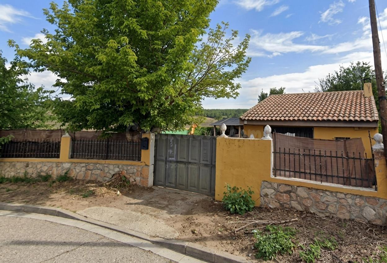 Venta de Vivienda Unifamiliar en Santa Cruz Del Retamar, Toledo. Activo inmobiliario Sin Posesión, No se puede Visitar, Ni Financiar.