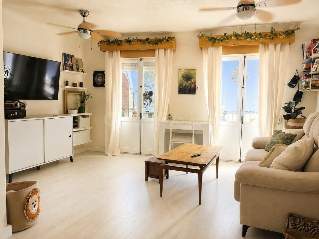 Apartamento 1 habitación 57m² en venta - Playa Levante