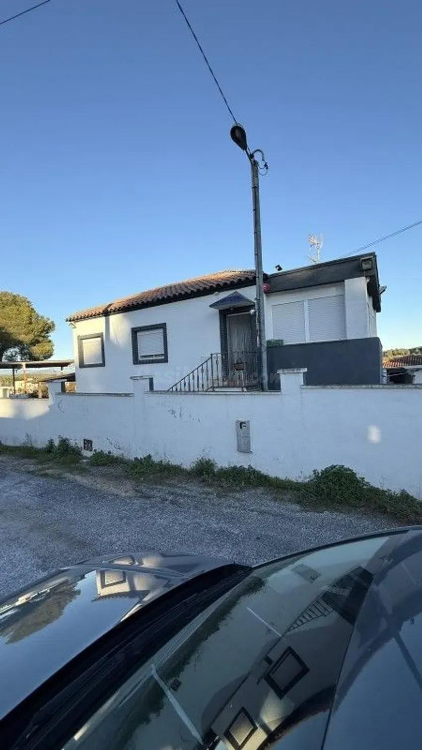 Se vende chalet OKUPADO en PJ CISTERNA 6, EL CATLLAR (TARRAGONA)