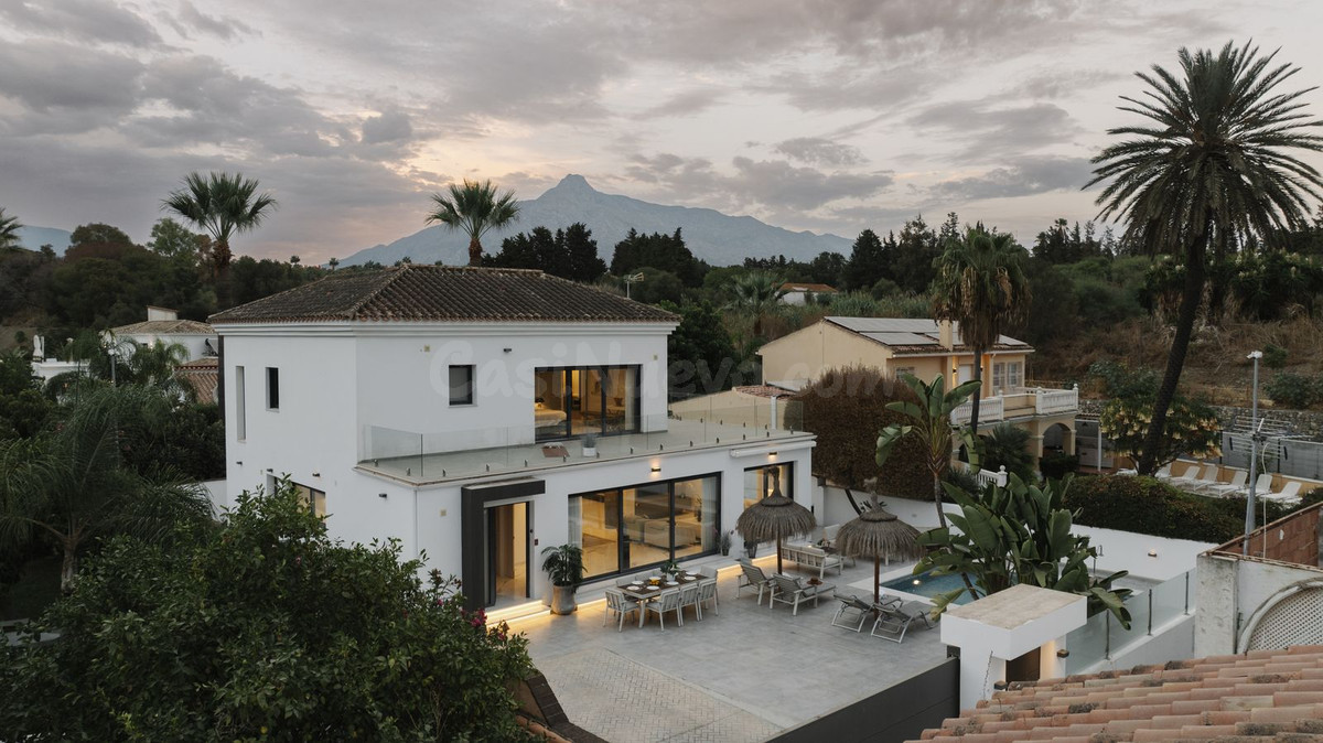 Chalet 4 habitaciones 400m² en venta - Marbella