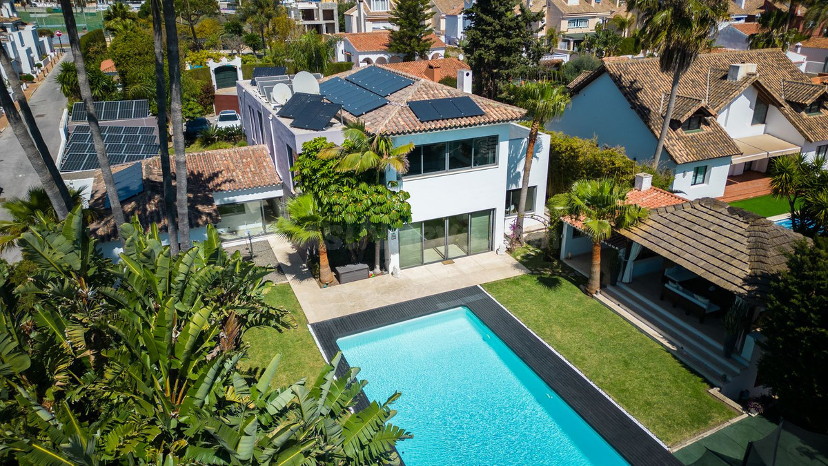 Chalet 5 habitaciones 600m² en venta - Costa Del Sol
