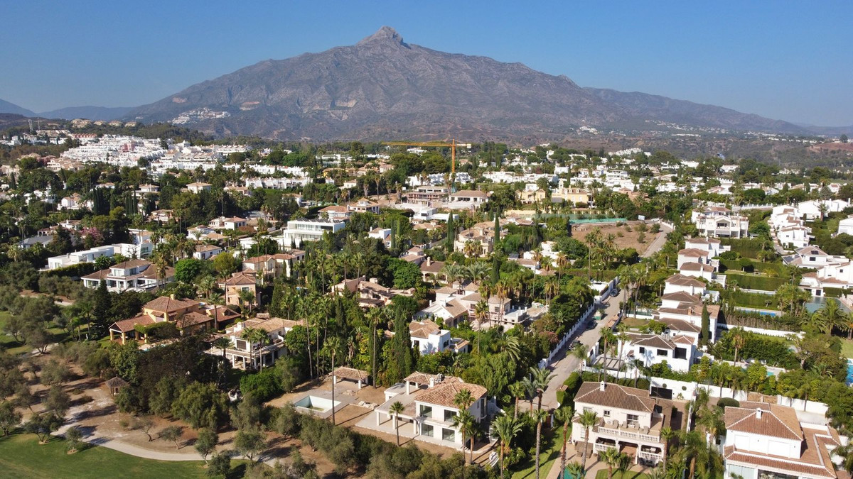 Chalet 5 habitaciones 540m² en venta - Marbella