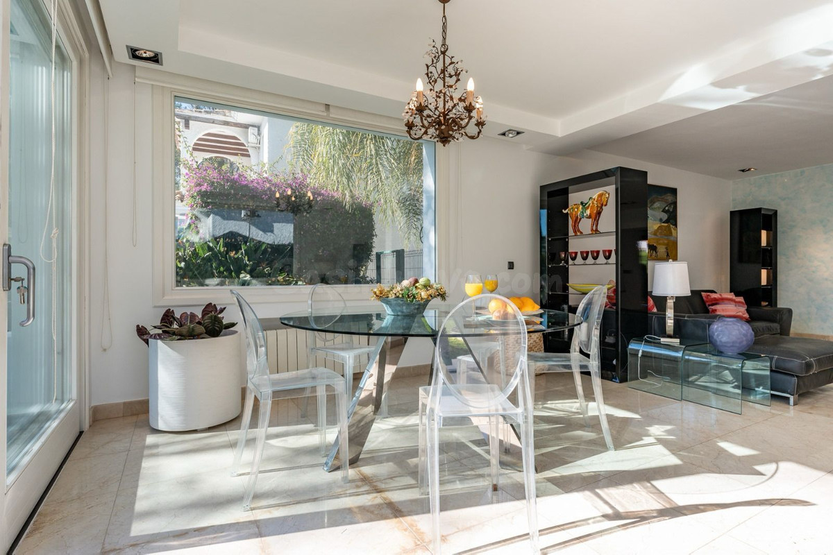 Chalet 4 habitaciones 250m² en venta - Riviera del sol