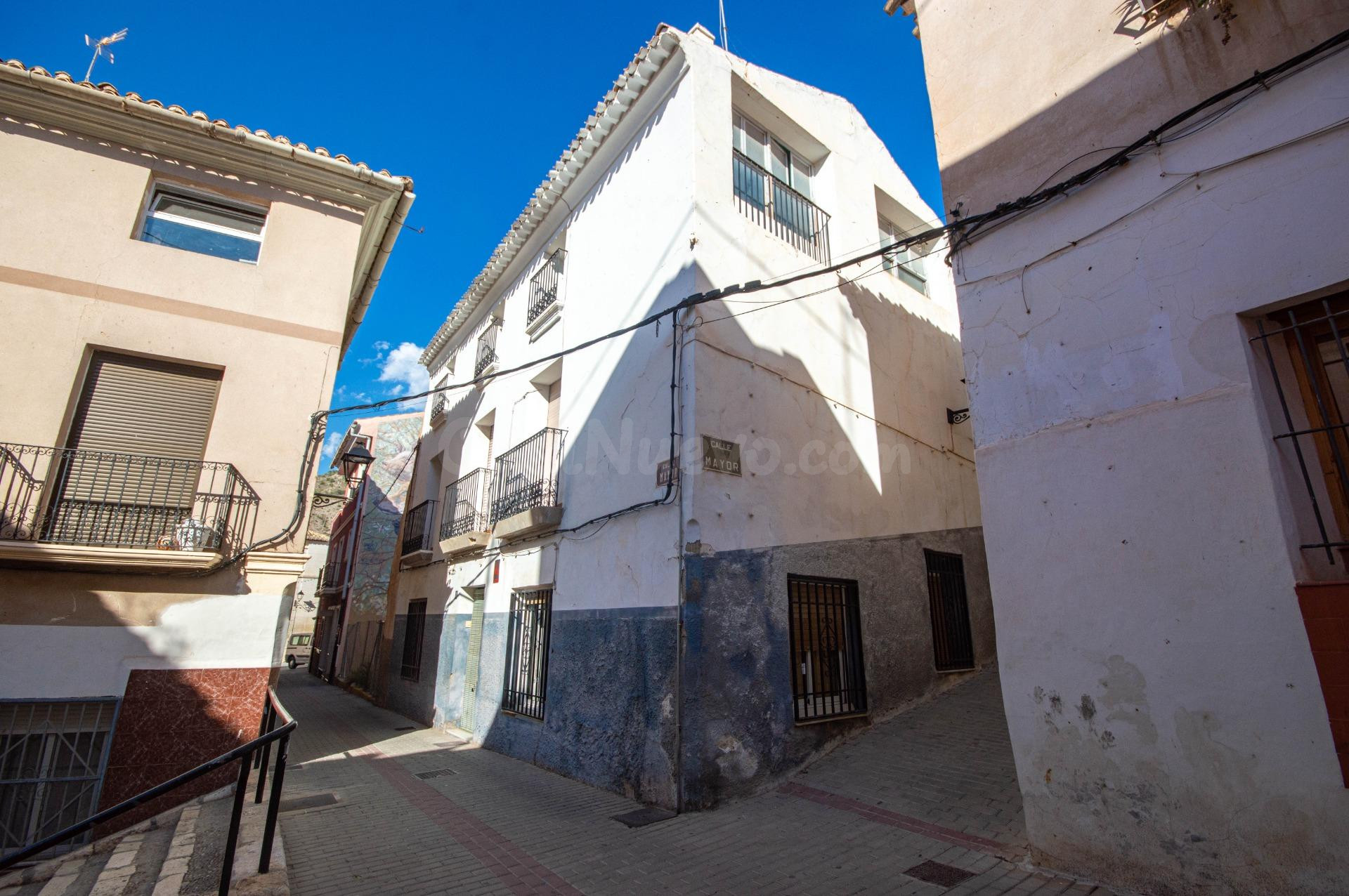 Casa independiente en calle Mayor 268 m2 en el corazón del c