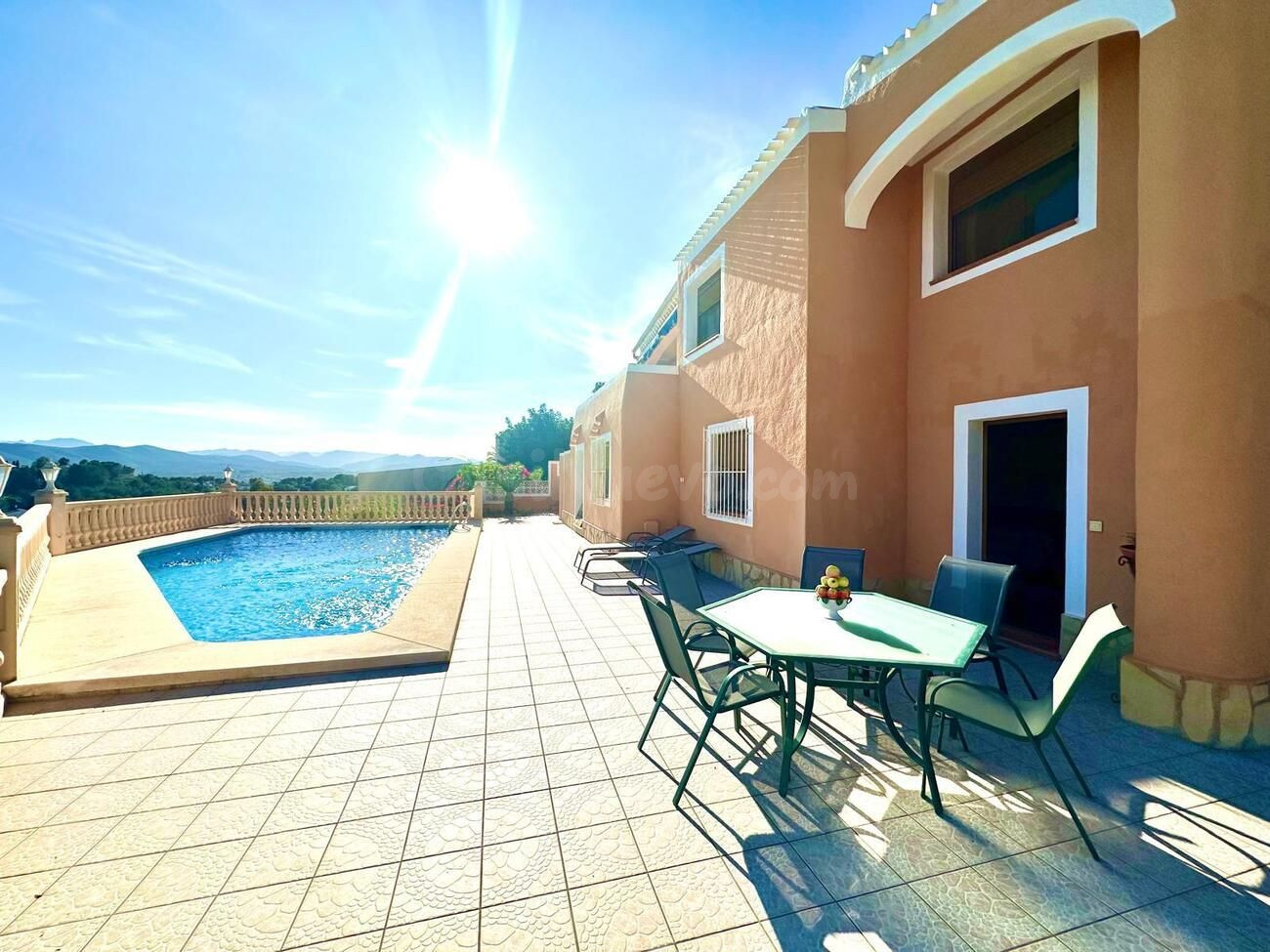 Villa 4 habitaciones 242m² en venta - Montgó - Ermita