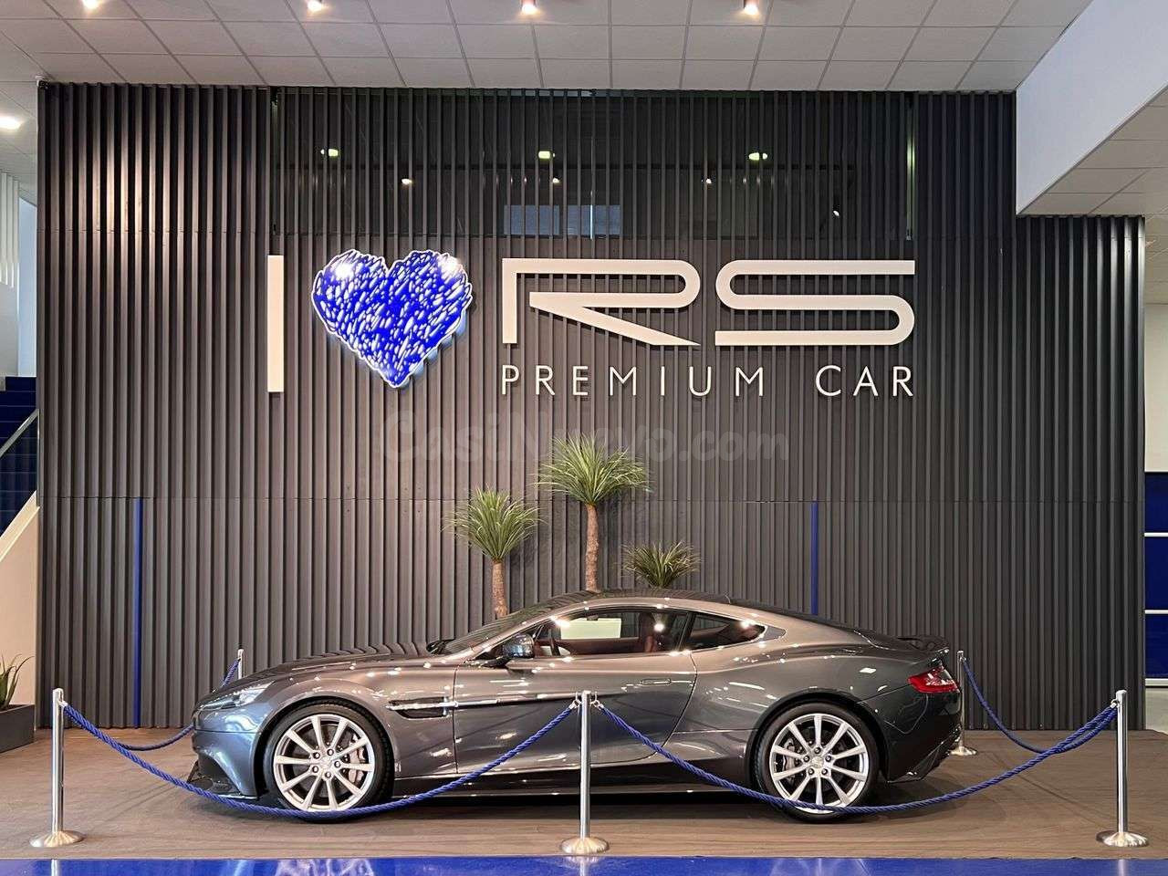 Aston martin Vanquish Coupé