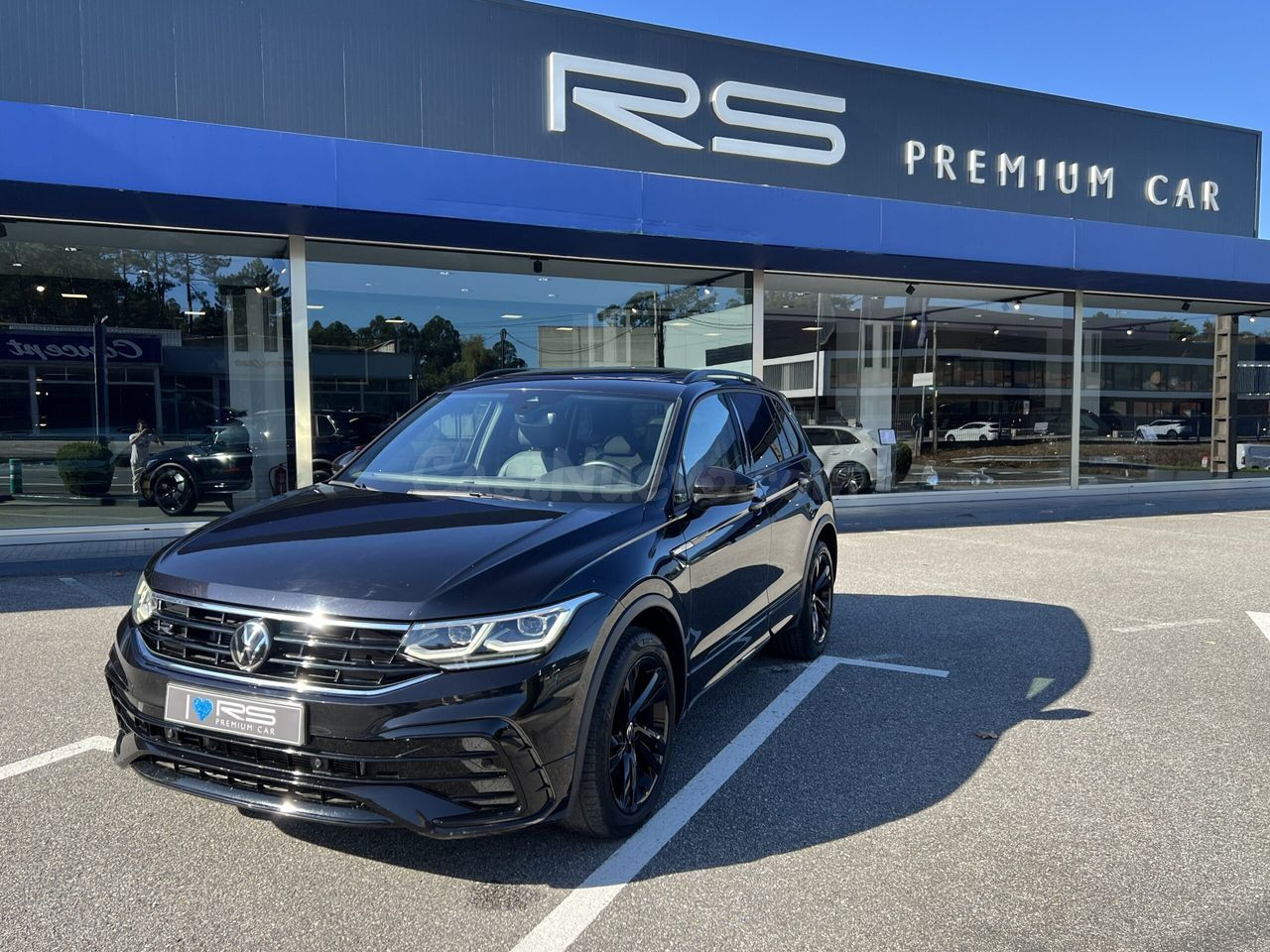 Volkswagen Tiguan R-LINE 2.0 TDI 4MOTION