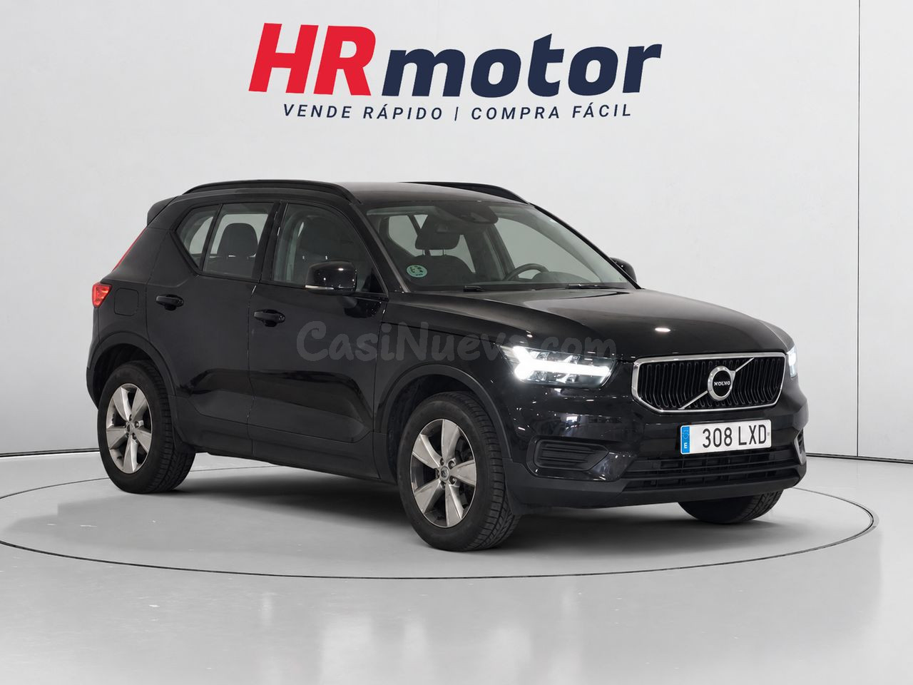 Volvo XC40 T2 Momentum Core Auto 95 kW (129 CV)