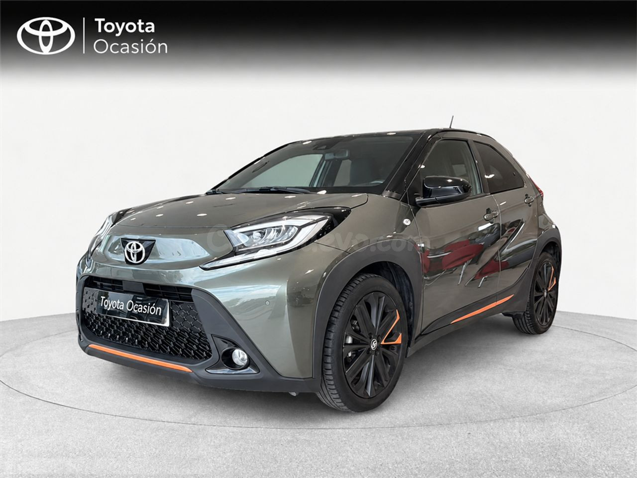 Toyota Aygo X Cross 1.0 VVT-I 72CV Edición Especial Madrid